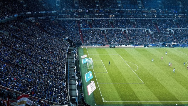 mk体育官网下载-利物浦与某年轻后卫传绯闻，补强防线未雨绸缪，利物浦顶级后卫